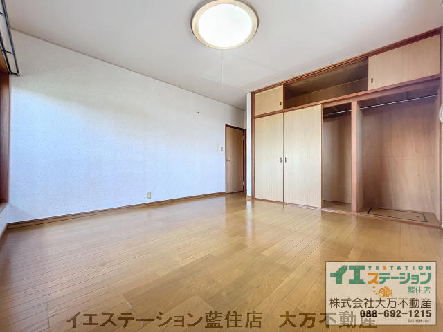 2階洋室