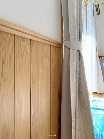 腰壁　スギを使用