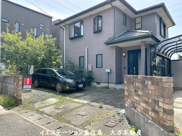 外観と駐車場
