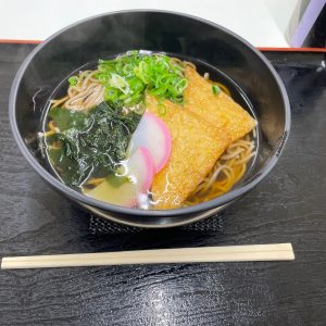 鴻ノ池サービスエリアできつねそば